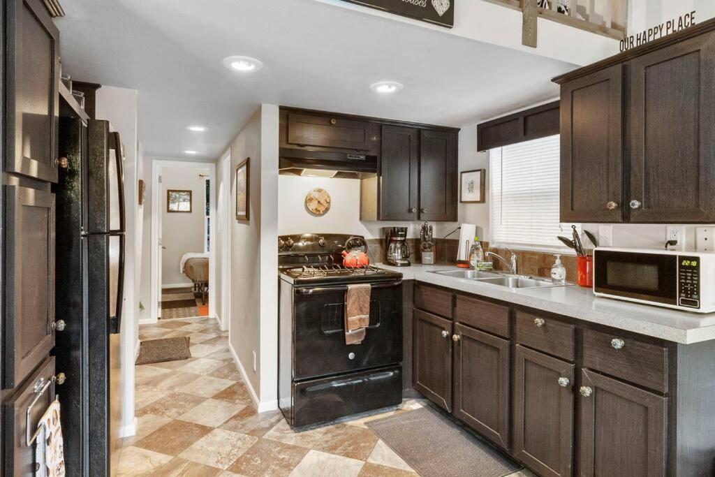 Cozy Tiny Home Steps Away From Mt. Rainier Ashford Exterior foto
